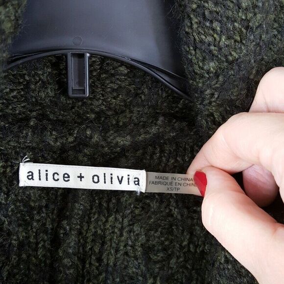 ALICE & OLIVIA Womens Sweater XS Green Cardigan Vest Open Oversized Chunky Knit - Picture 2 of 7